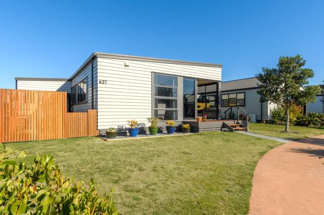 627/61 Golden Sands Drive Papamoa_1