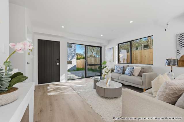 4/3 Gill Avenue Te Atatu Peninsula_3