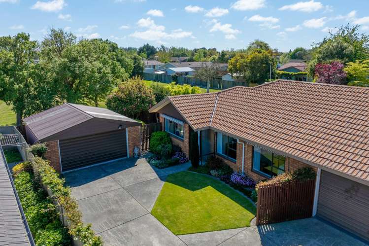 2/51 Solomon Avenue Redwood_16