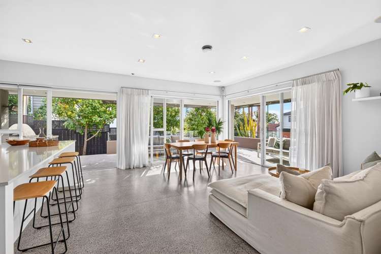 5 Matau Rise Te Atatu Peninsula_15
