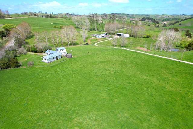 284 Marohemo Road Maungaturoto_3