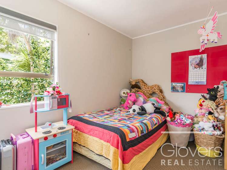 6 Brownie Road Laingholm_10