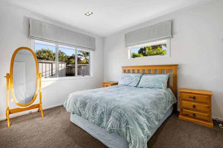 2 Lamia Grove Papamoa_16