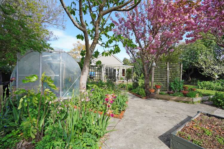 6 Delhi Street Riverton_18