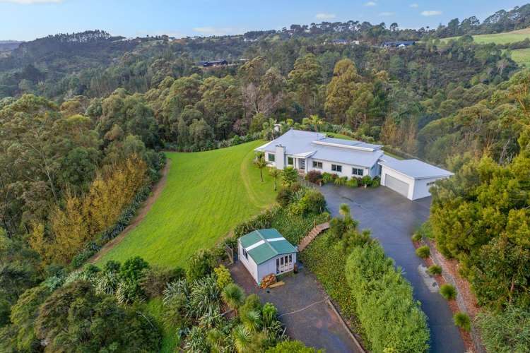 1225 East Coast Road Redvale_7