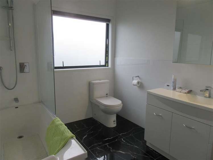 3d Orchard Road Browns Bay_5