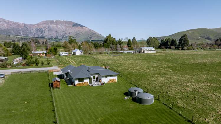 4 Carlisle Street Lumsden Surrounds_23