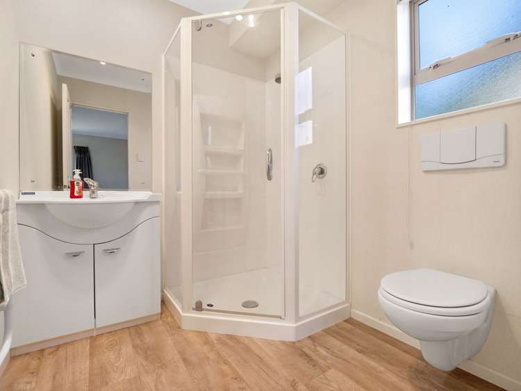 4 Merlin Close Huntington_30