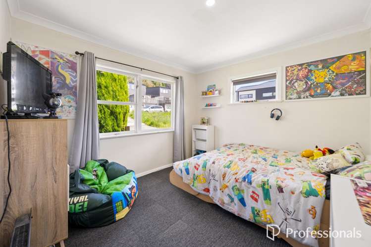 13 Main Road Wainuiomata_11