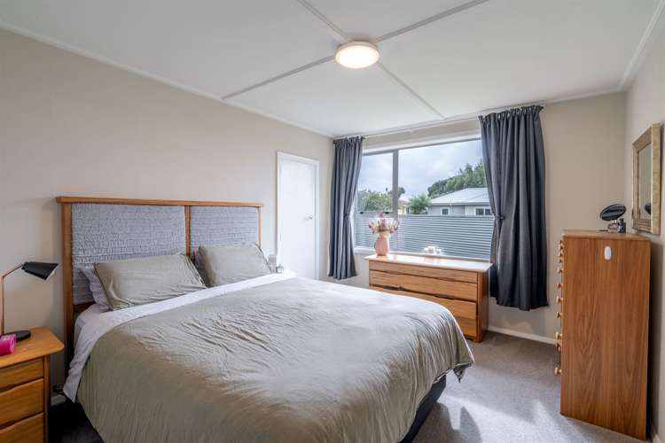 69 Lothian Crescent Strathern_6