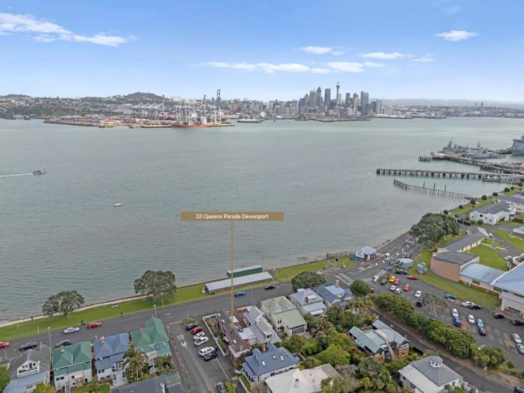 33 Queens Parade Devonport_35