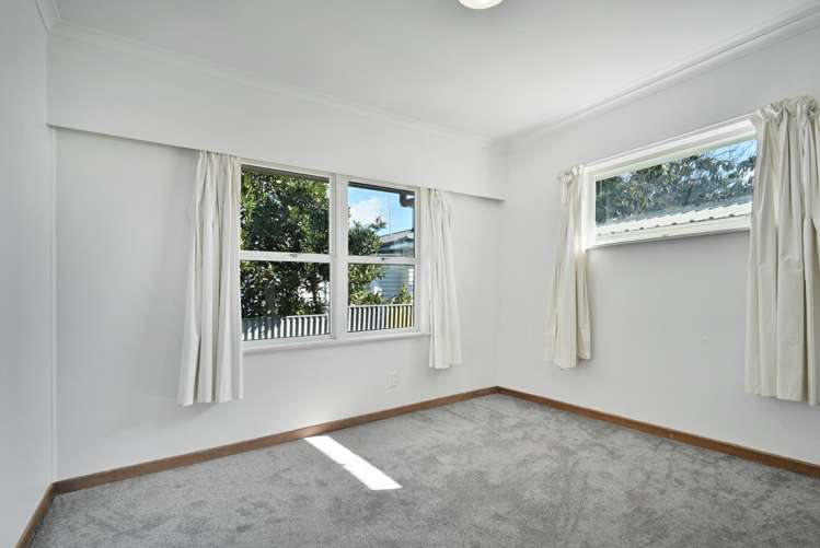 702E Park Road South Akina_7