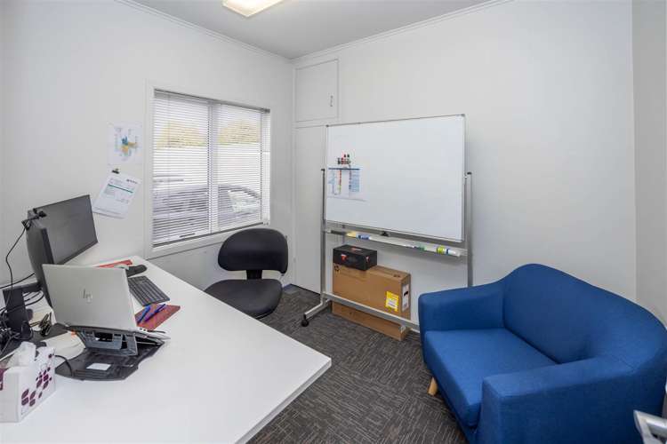 348 Te Rapa Road Beerescourt_9