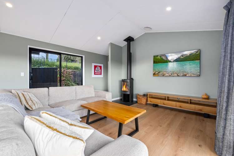 19 Golf View Close Fairhall_17