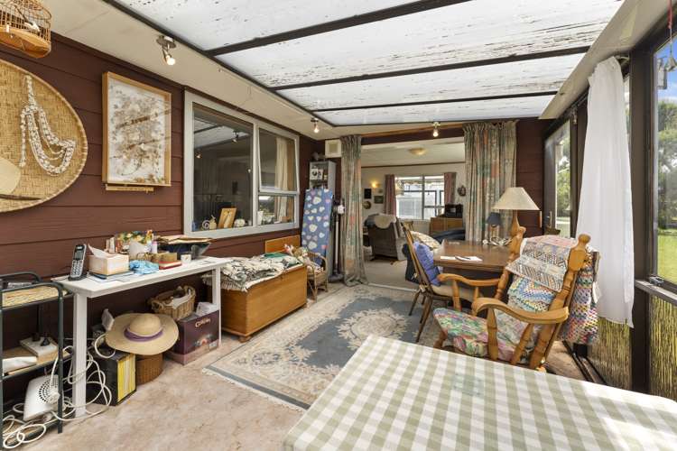 2 Colenso Place Otaki Beach_7