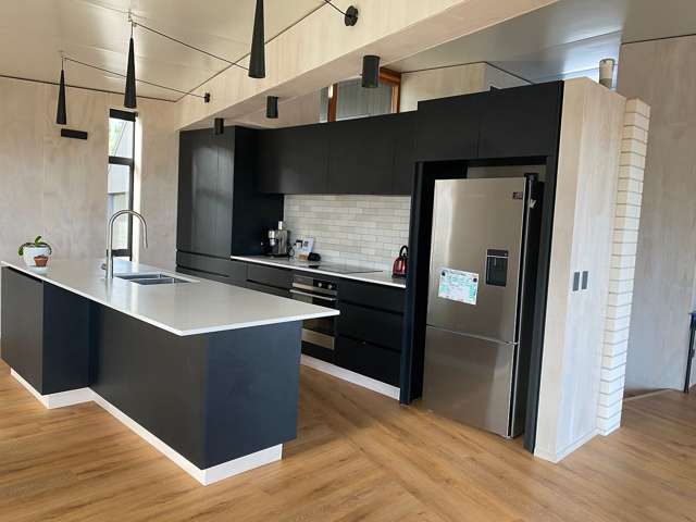 218 The Ridgeway Stoke_4