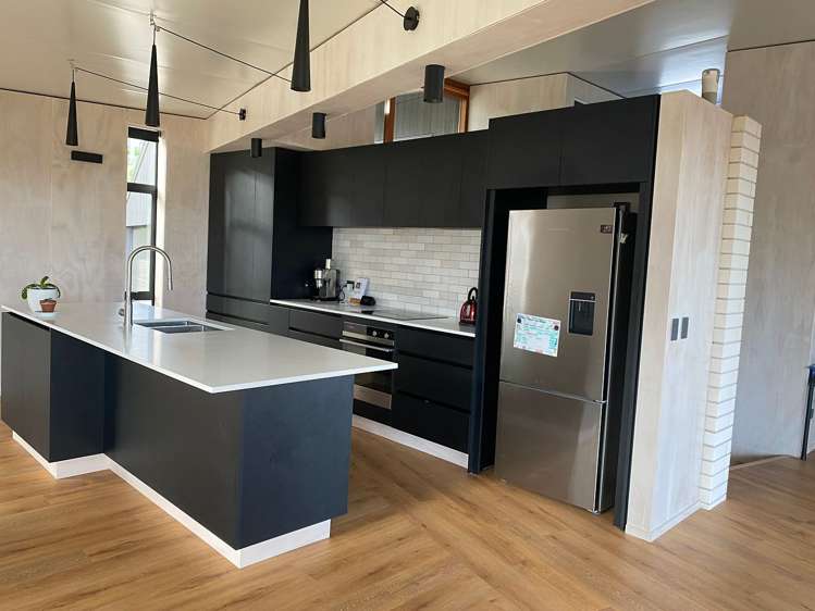 218 The Ridgeway Stoke_4