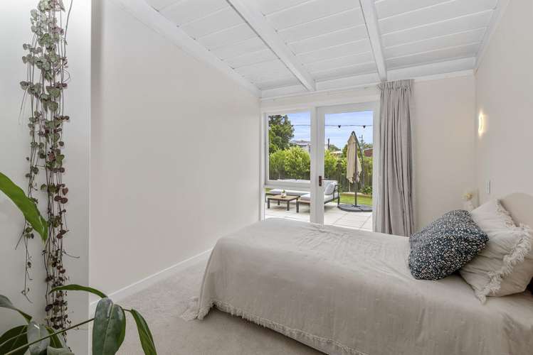 64 Tiroroa Avenue Te Atatu South_11