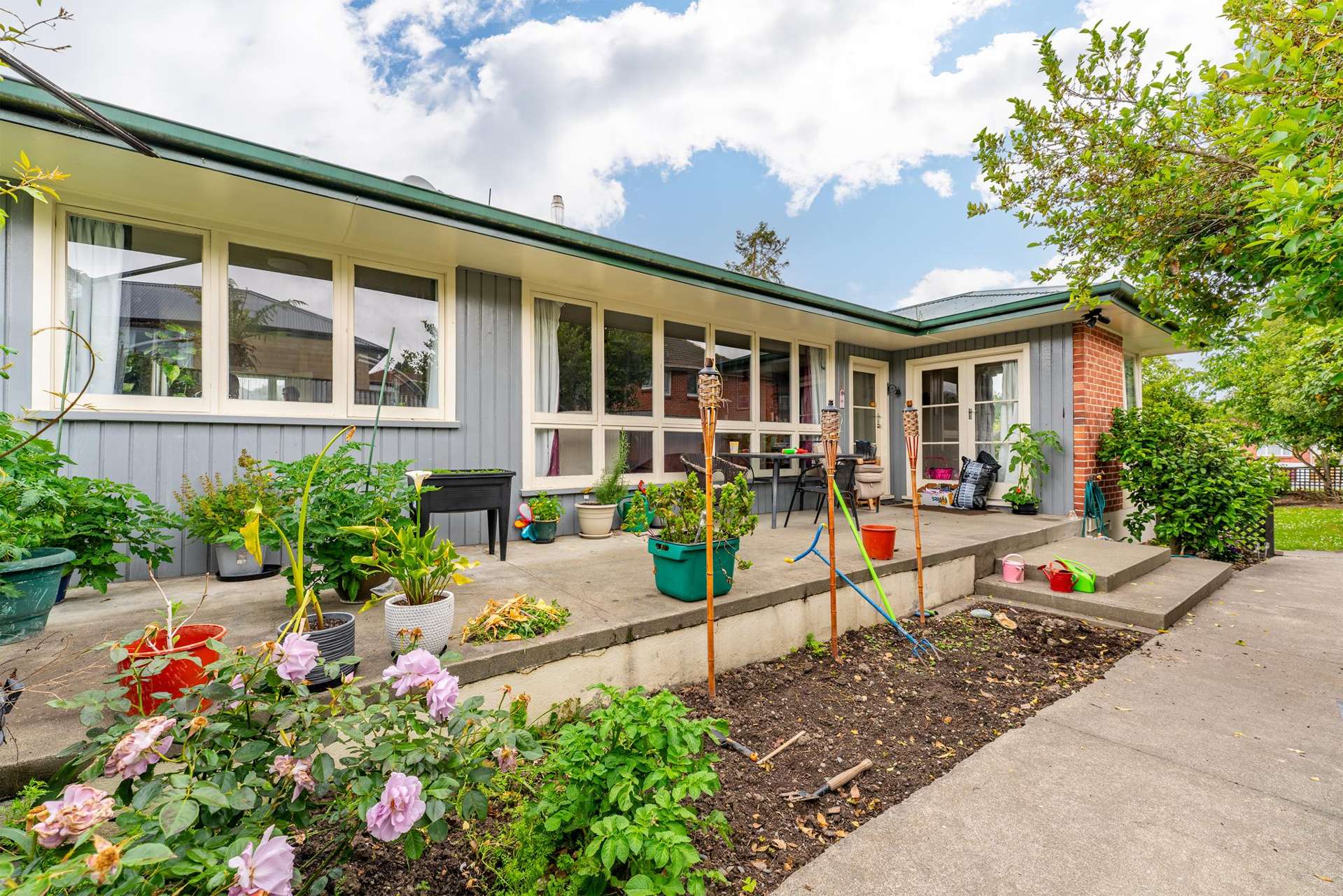 31 Avenue Road West End_0