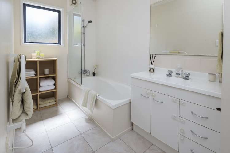 3/6 Angelo Avenue Howick_11