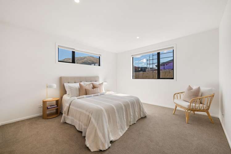 181 Burdon Loop Lake Hawea_11