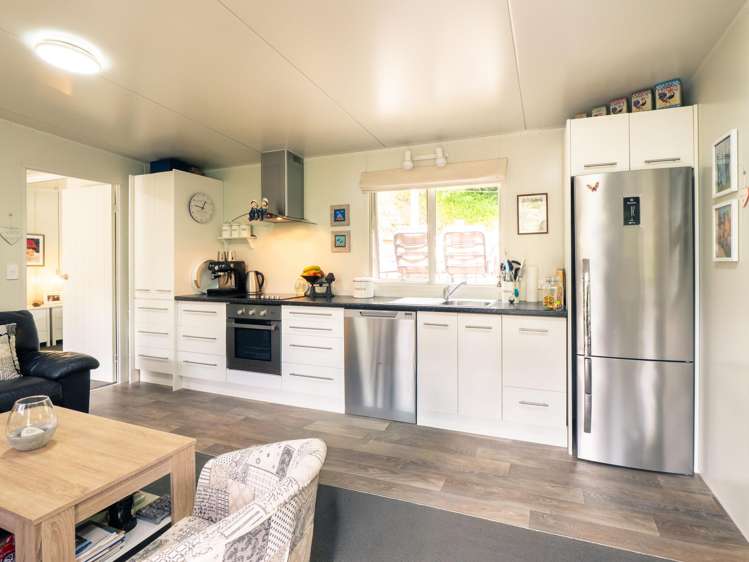 8 Rue Cachalot Akaroa_9