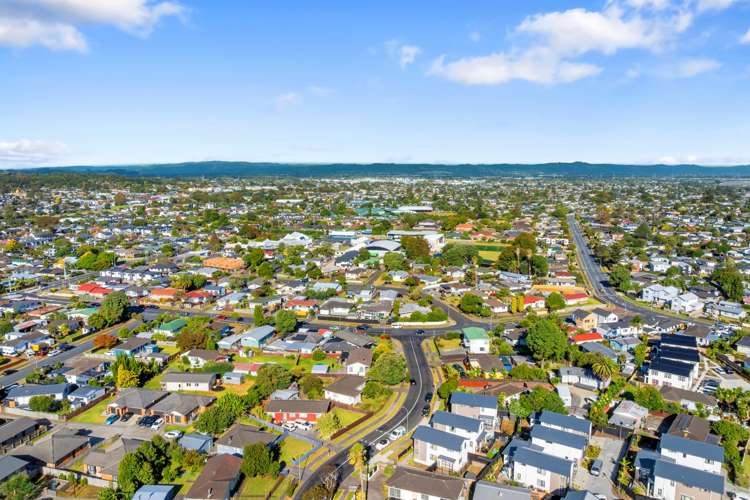 64 Sunlands Drive Manurewa_36