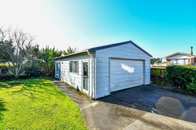 7 Malcolm Place Mangere East_11