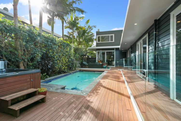 20 Marine Parade Mellons Bay_3