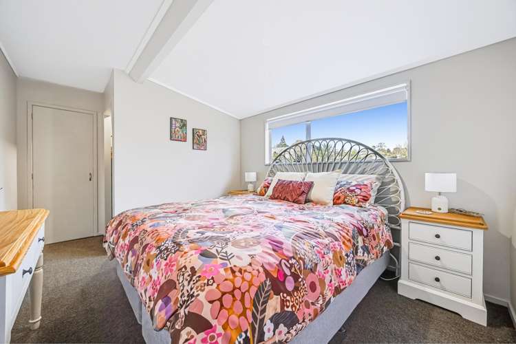 32 Springtime Crescent Stanmore Bay_10