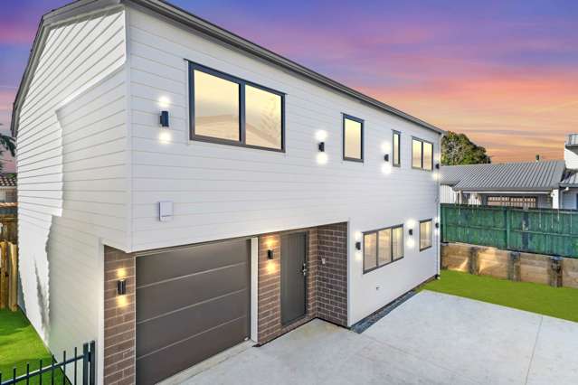 Rear House – Private Lifestyle Oasis Brand New!