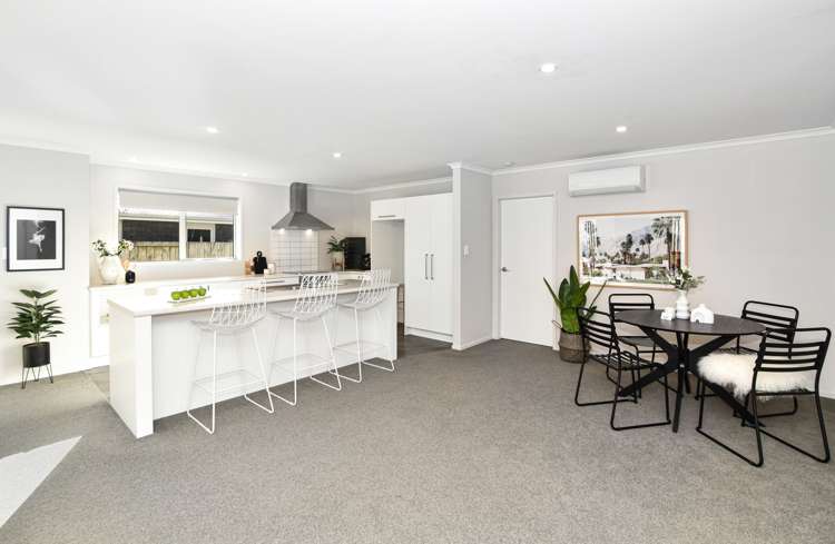 292 Lakes Boulevard Pyes Pa_2