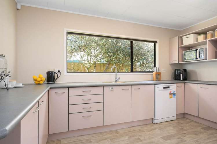 8 Santiago Crescent Unsworth Heights_17