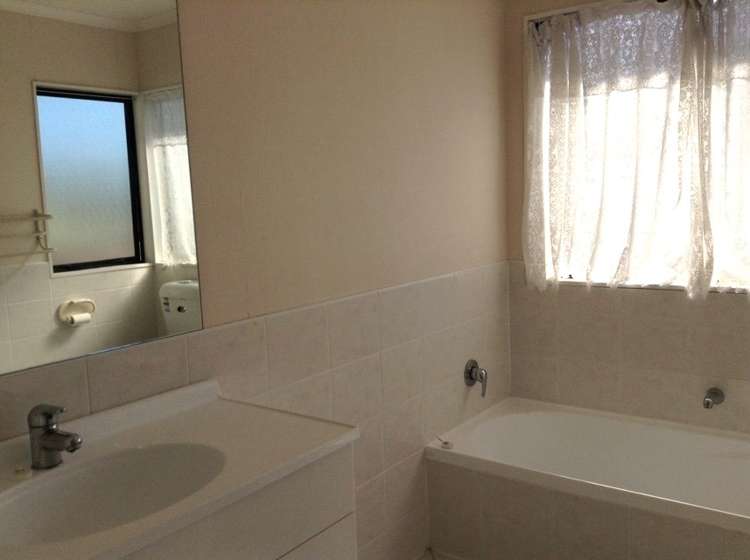 3/96 Elliot Street Howick_7