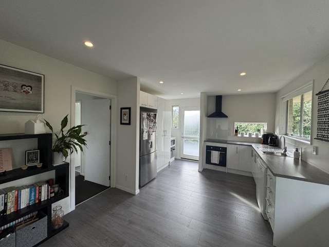 96 Lake Terrace Road Burwood_2