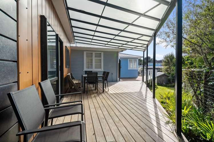 5A & 5B Waipouri Road Mangere_11