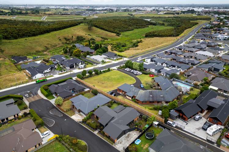 5 Ruske Place Grandview Heights_22