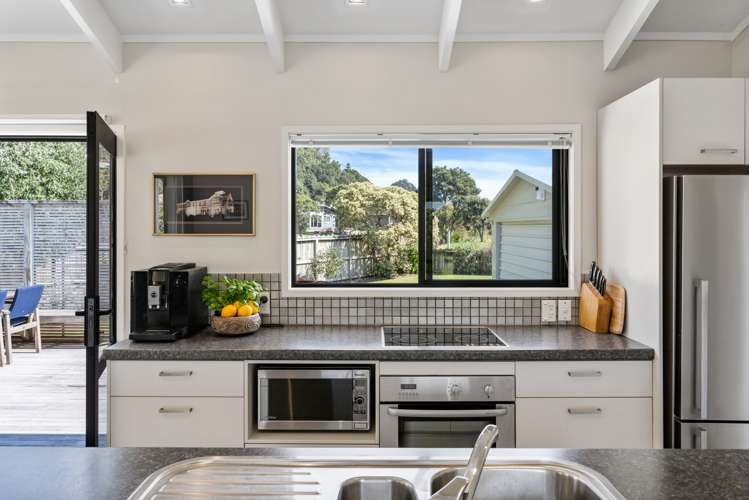 16 Holland Close Pauanui_9