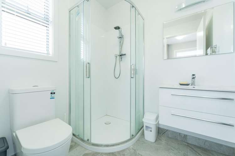 28 Meadowstone Street Gleniti_17