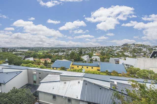 302/9 Sarawia Street Newmarket_2