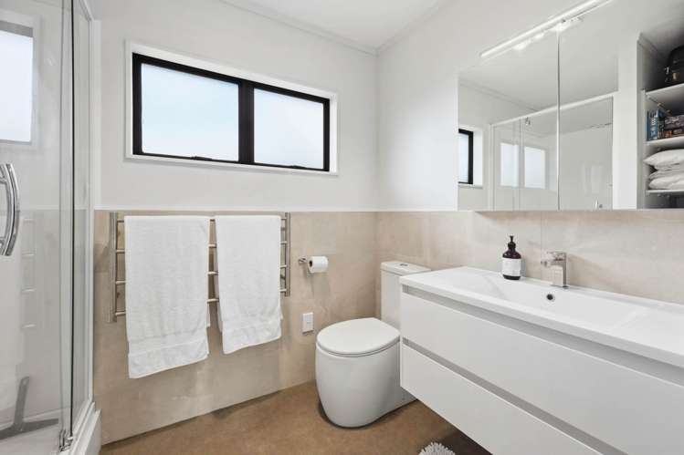 2/330 Rangatira Road Beach Haven_24