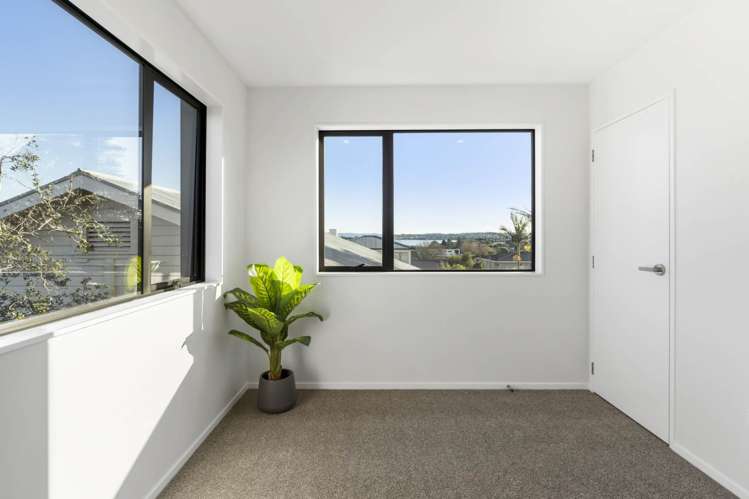 9/163 Lake Road Belmont_14