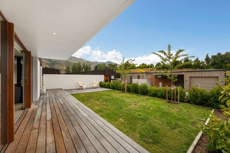 6 Fern Burn Close Wanaka_38