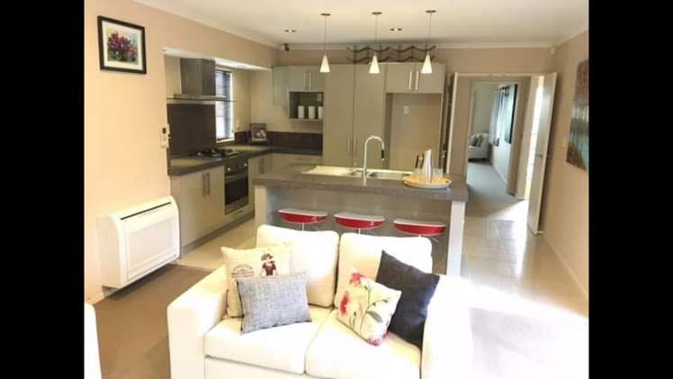 9 Multose Drive Flat Bush_3