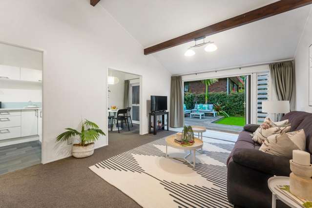 2/40 James Evans Drive Northcote_4
