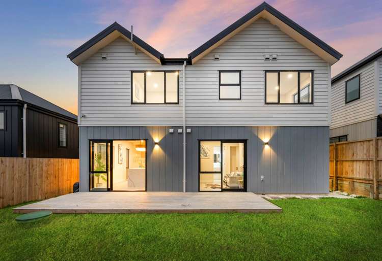 12 Woodacre Street Flat Bush_22