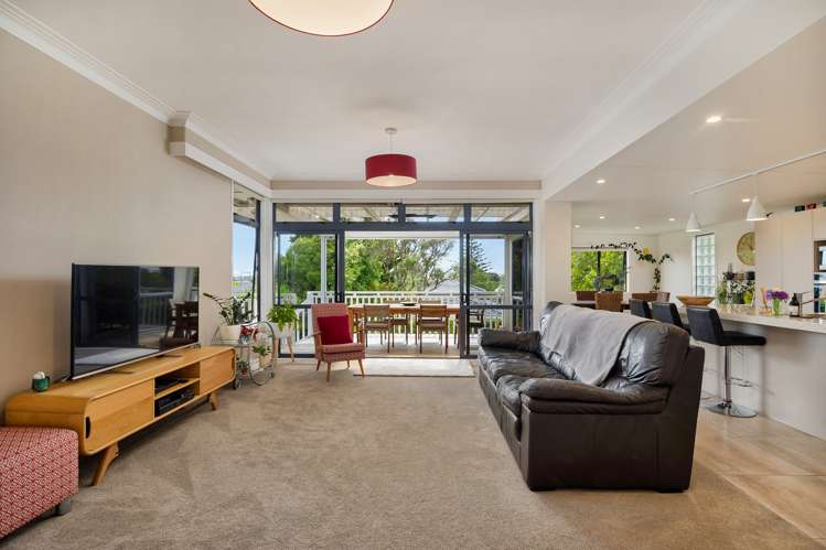 18 Alexis Avenue Mount Albert_17