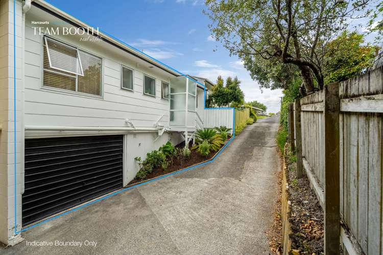 2/3A Kirrie Avenue Te Atatu South_18