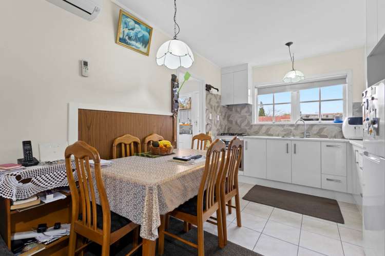 2/257 Shirley Road_5