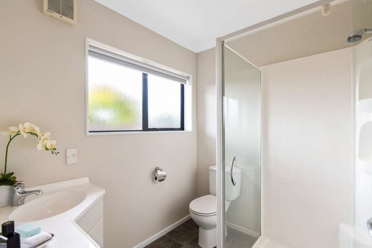 2 Central Park Paraparaumu Beach_11